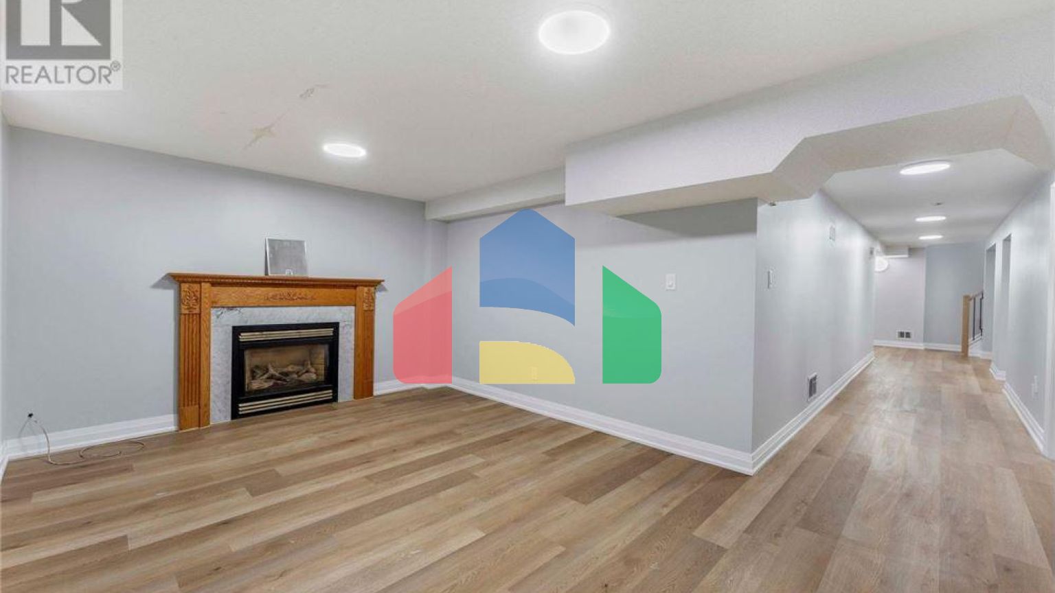 Residential - Single Family Home - Mississauga, Canada - Canada