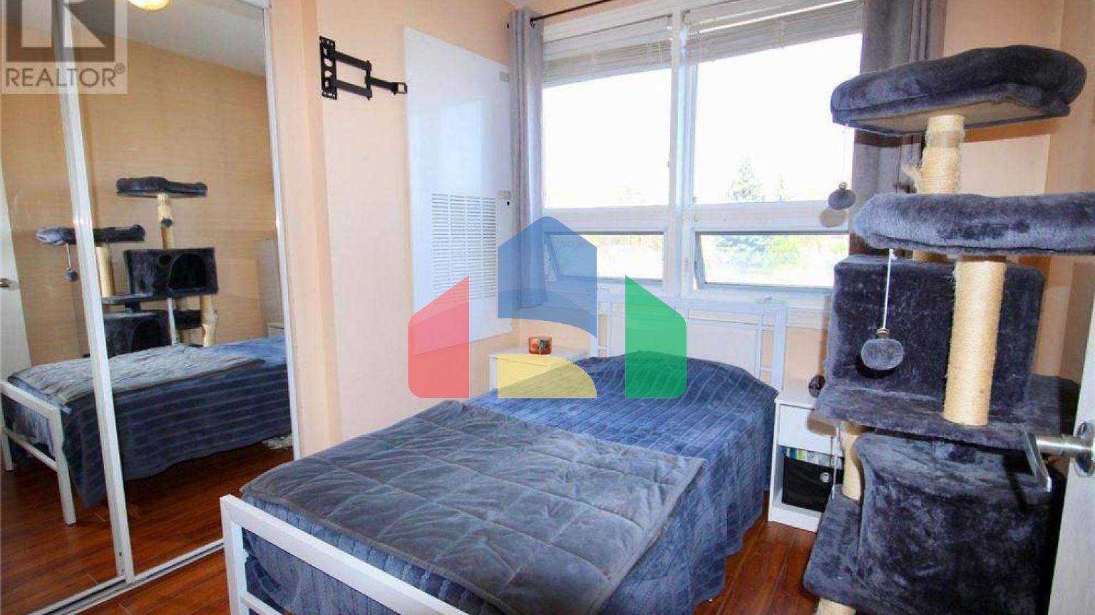 Residential - Condo/Apartment - Mississauga, Canada - Canada