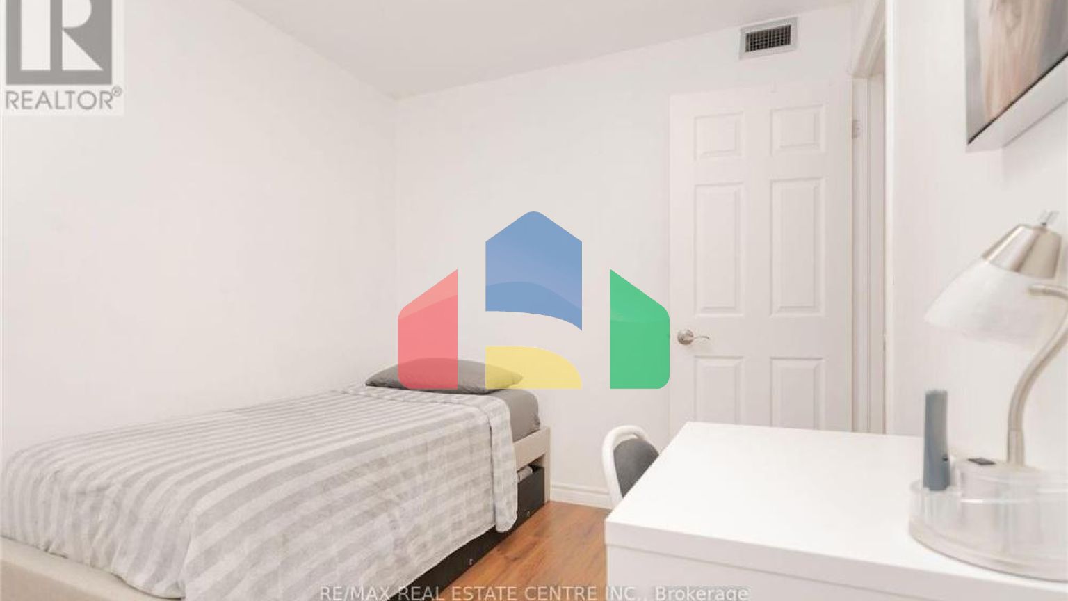 Residential - Condo/Apartment - Mississauga, Canada - Canada