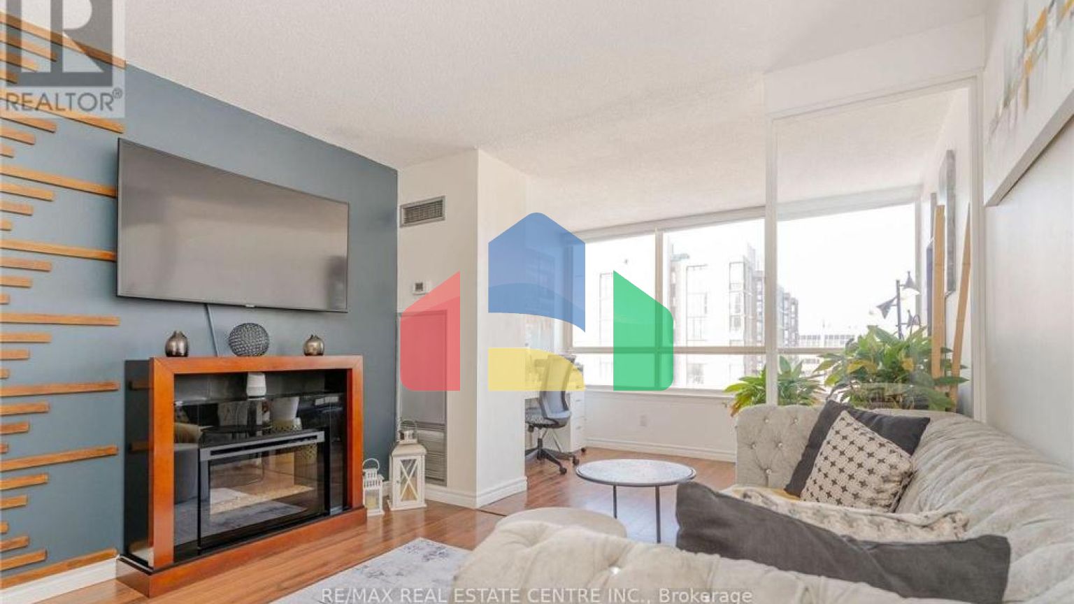 Residential - Condo/Apartment - Mississauga, Canada - Canada