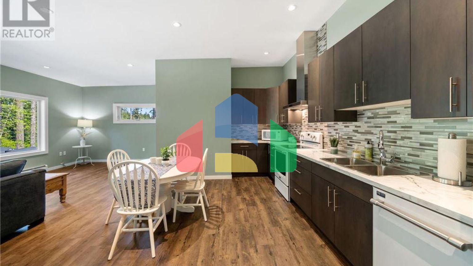 Residential - Single Family Home - Nanaimo, Canada - Canada