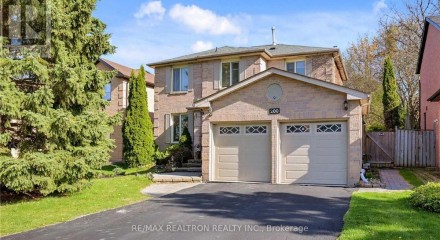 Residential - Single Family Home - Newmarket, Canada - Canada