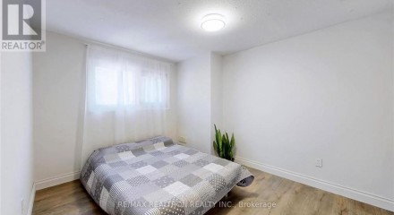 Residential - Single Family Home - Newmarket, Canada - Canada