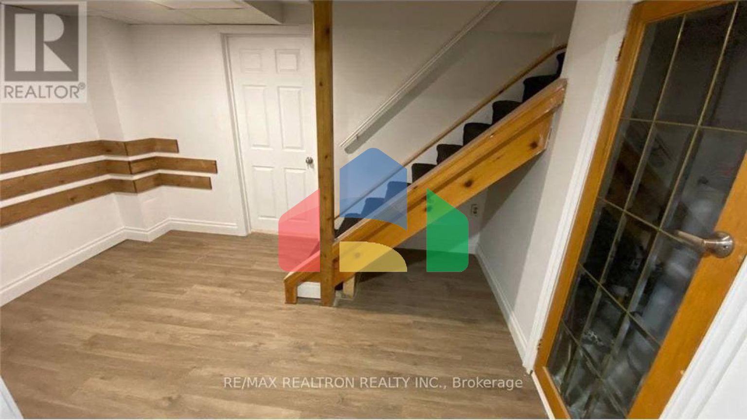 Residential - Single Family Home - Newmarket, Canada - Canada