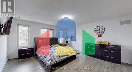 Residential - Single Family Home - Newmarket, Canada - Canada