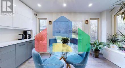 Residential - Single Family Home - Newmarket, Canada - Canada