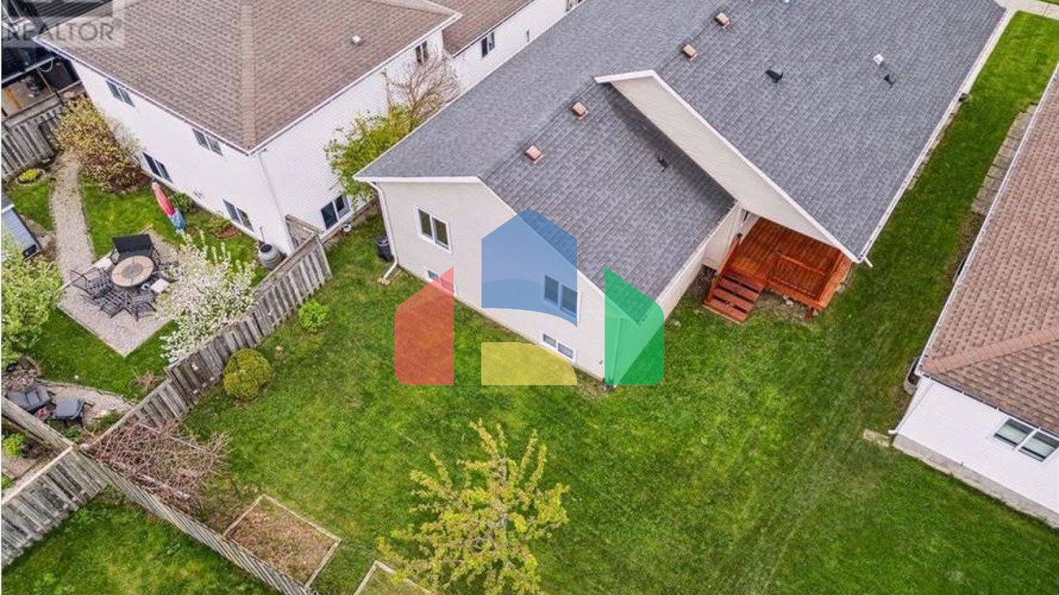 Residential - Single Family Home - Niagara Falls, Canada - Canada