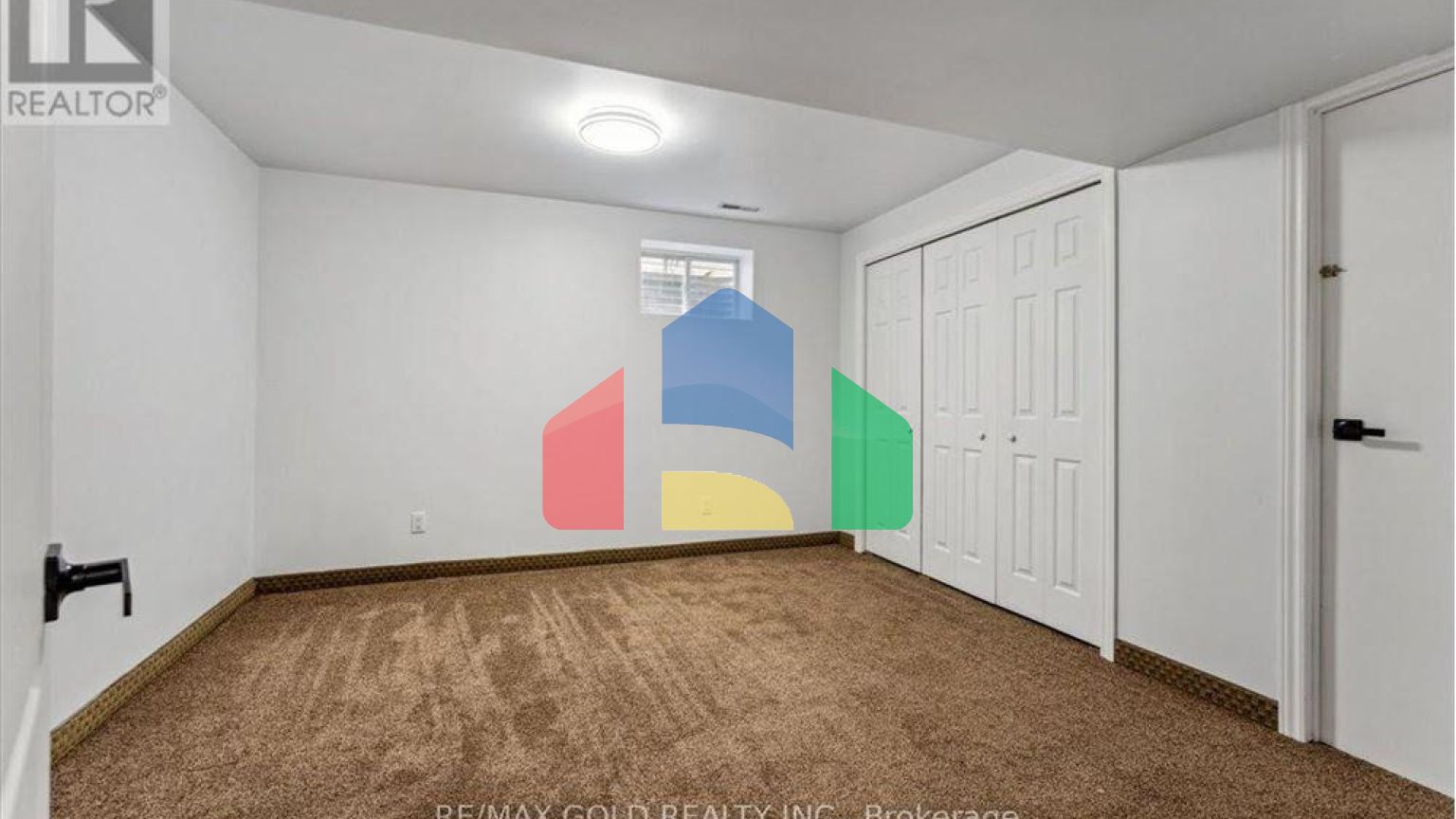 Residential - Single Family Home - Niagara Falls, Canada - Canada