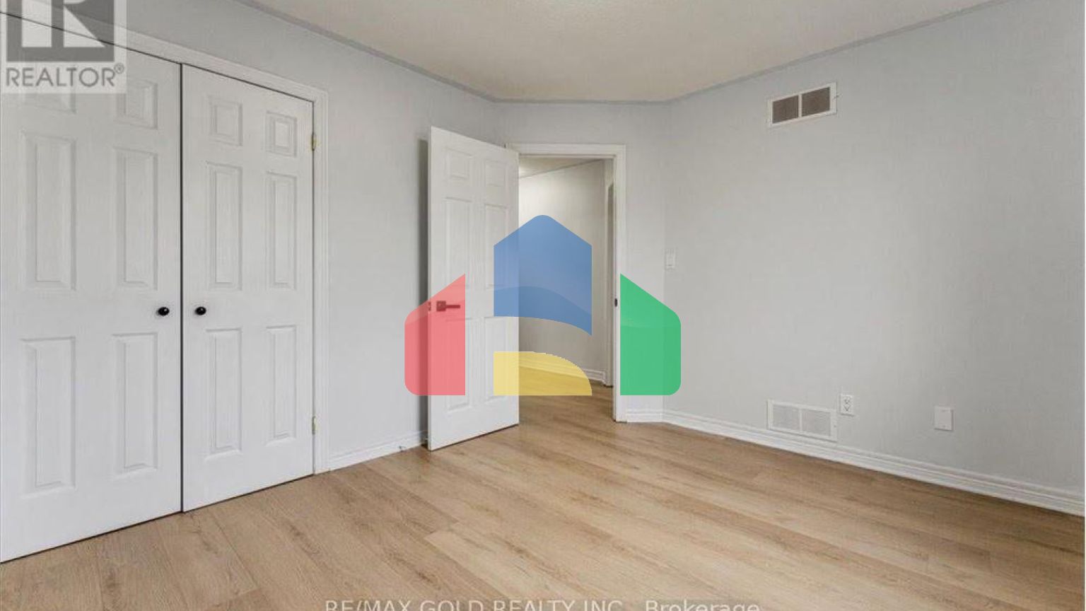 Residential - Single Family Home - Niagara Falls, Canada - Canada