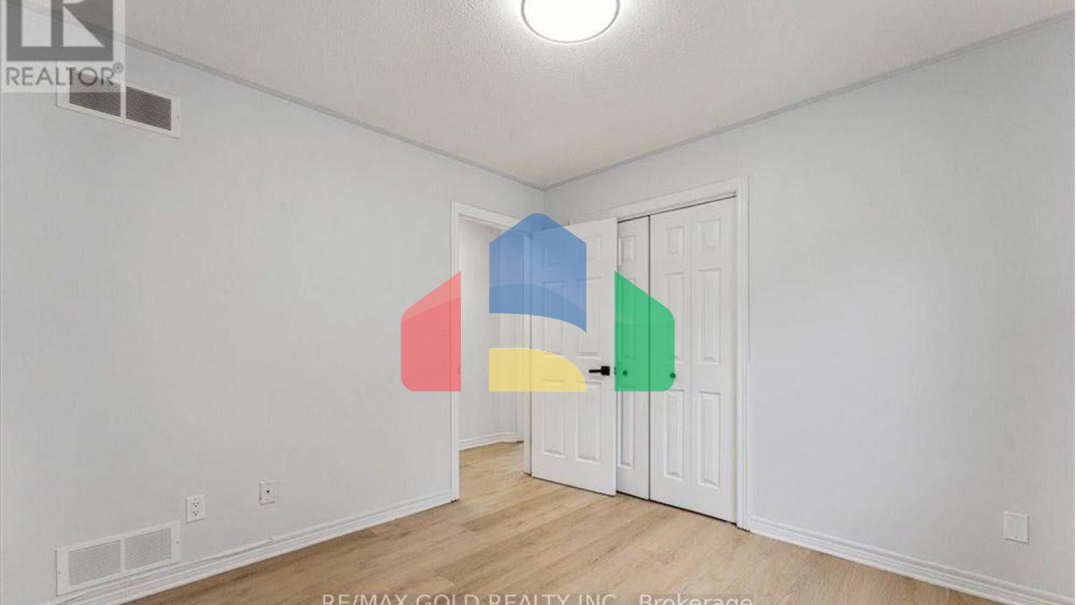 Residential - Single Family Home - Niagara Falls, Canada - Canada