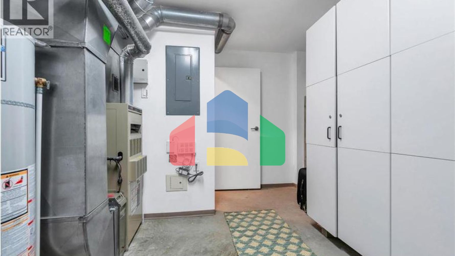 Residential - Townhouse - North Vancouver, Canada - Canada