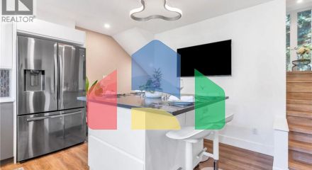 Residential - Townhouse - North Vancouver, Canada - Canada