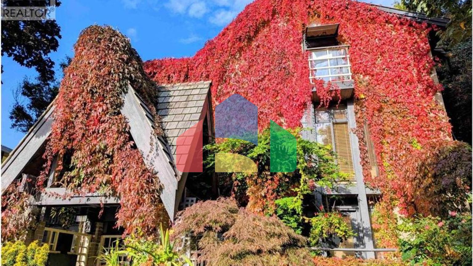 Residential - Townhouse - North Vancouver, Canada - Canada