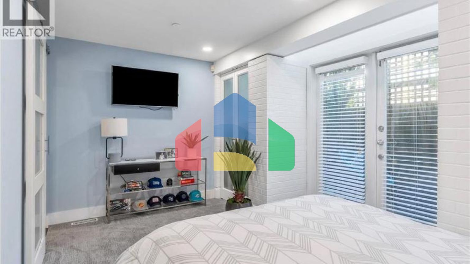 Residential - Townhouse - North Vancouver, Canada - Canada