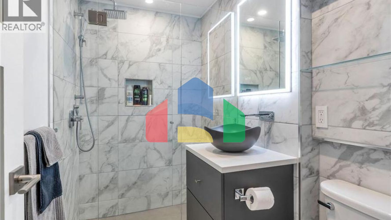 Residential - Townhouse - North Vancouver, Canada - Canada