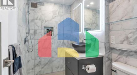 Residential - Townhouse - North Vancouver, Canada - Canada