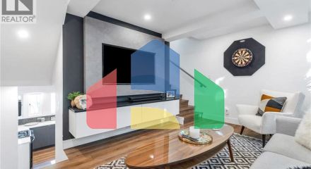 Residential - Townhouse - North Vancouver, Canada - Canada