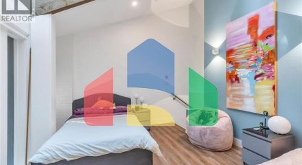 Residential - Townhouse - North Vancouver, Canada - Canada