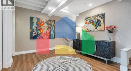 Residential - Townhouse - North Vancouver, Canada - Canada