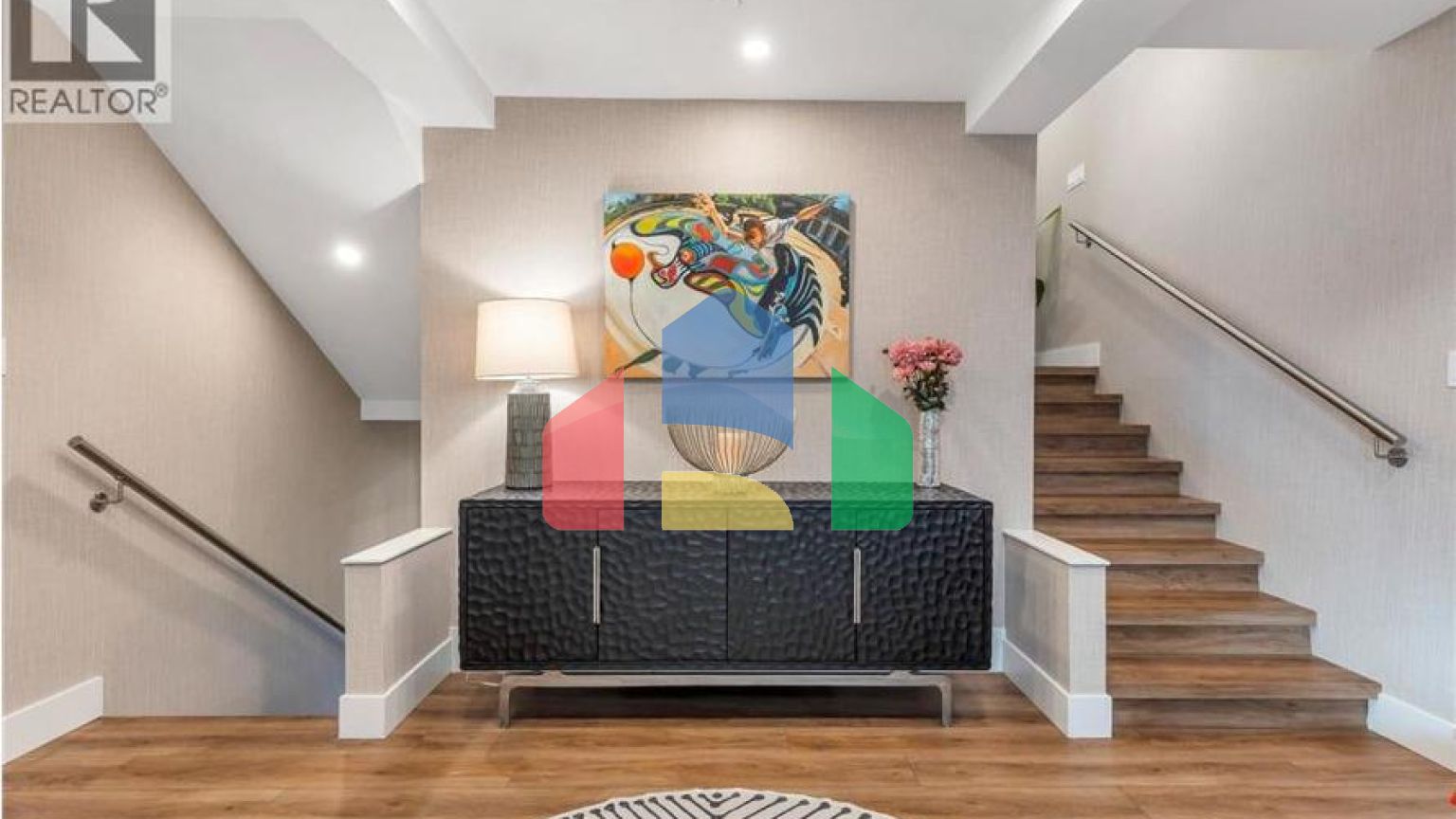 Residential - Townhouse - North Vancouver, Canada - Canada