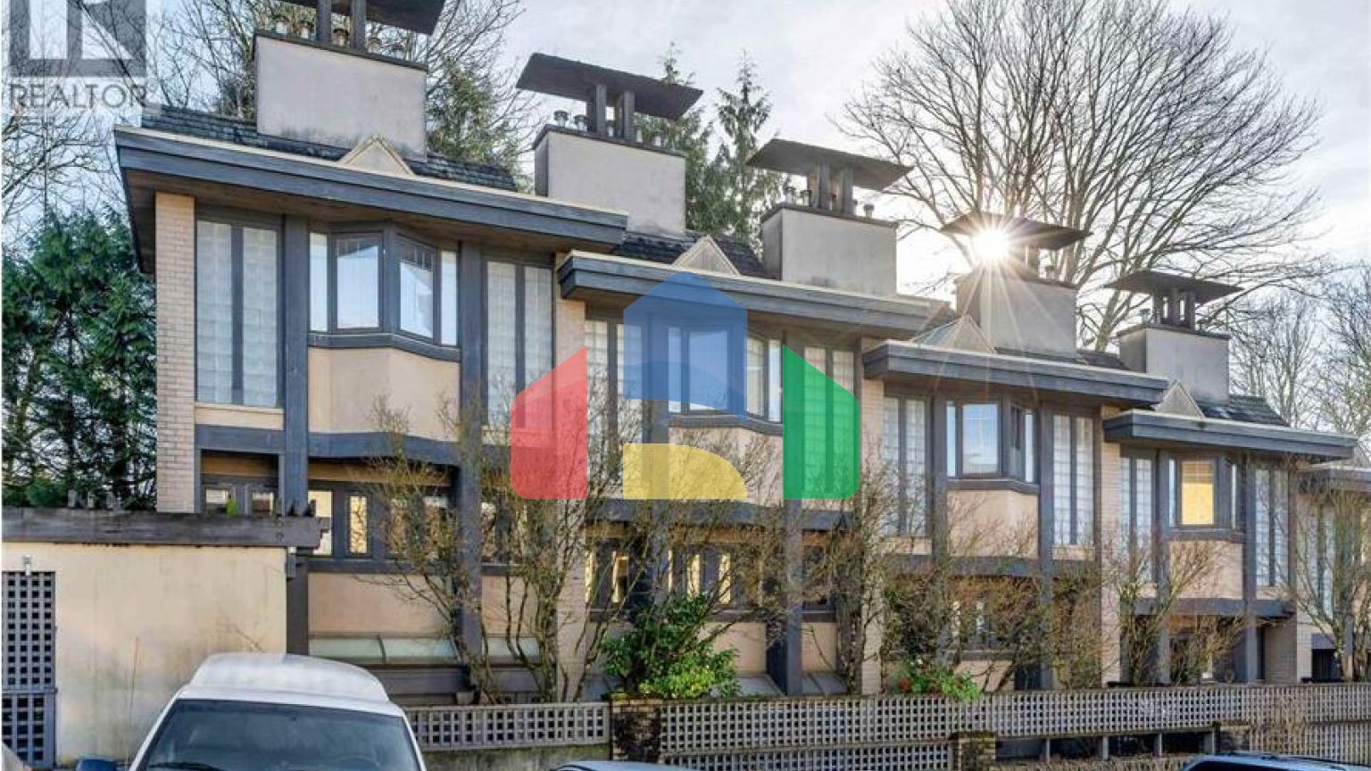 Residential - Townhouse - North Vancouver, Canada - Canada