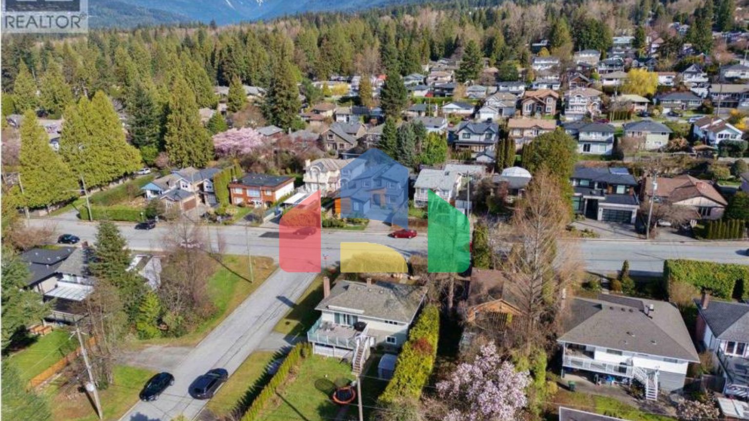 Residential - Single Family Home - North Vancouver, Canada - Canada