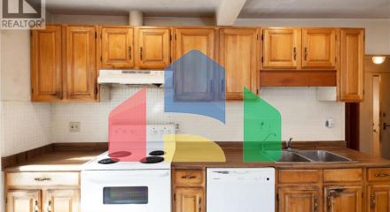 Residential - Single Family Home - North Vancouver, Canada - Canada