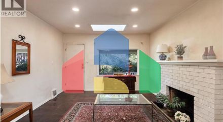 Residential - Single Family Home - North Vancouver, Canada - Canada