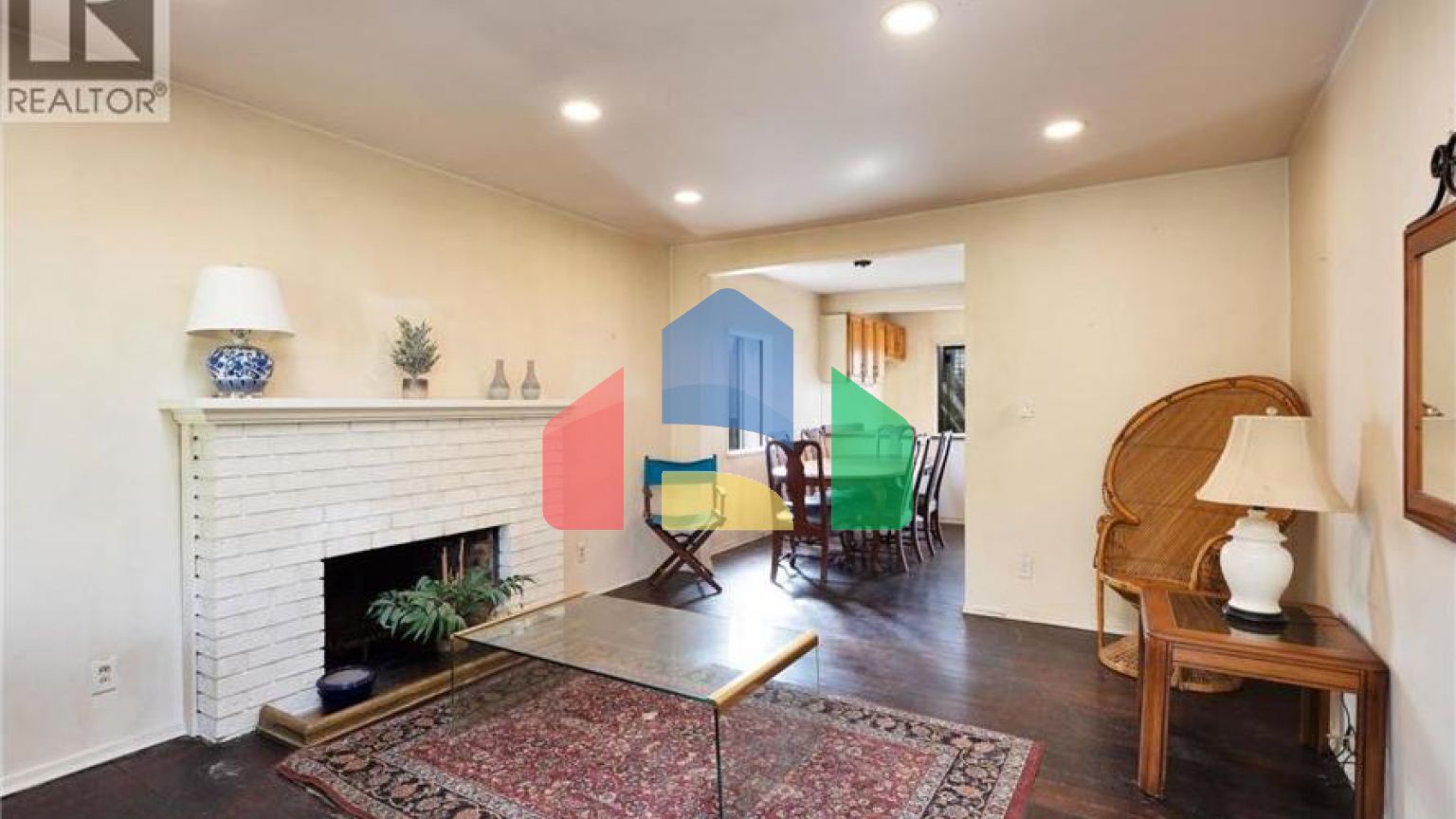 Residential - Single Family Home - North Vancouver, Canada - Canada