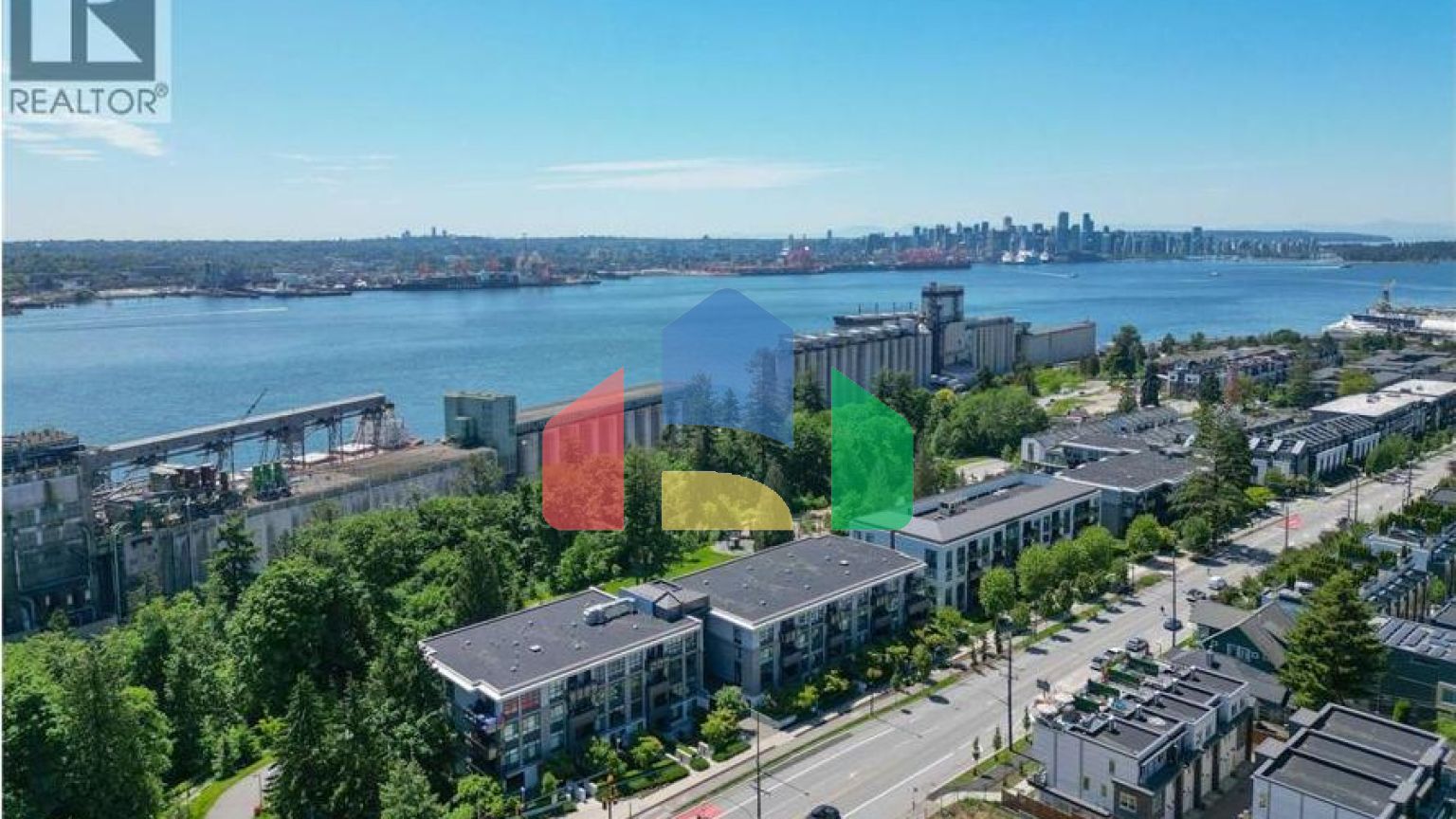 Residential - Townhouse - North Vancouver, Canada - Canada