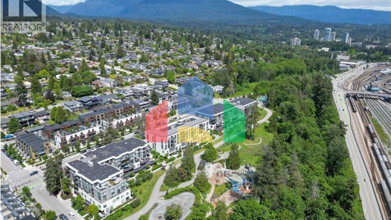 Residential - Townhouse - North Vancouver, Canada - Canada