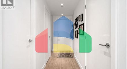 Residential - Townhouse - North Vancouver, Canada - Canada