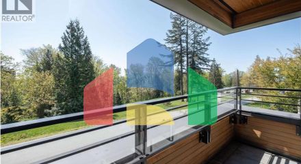 Residential - Townhouse - North Vancouver, Canada - Canada