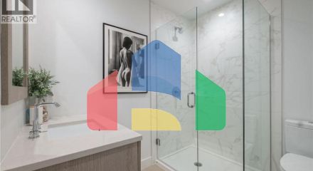 Residential - Townhouse - North Vancouver, Canada - Canada