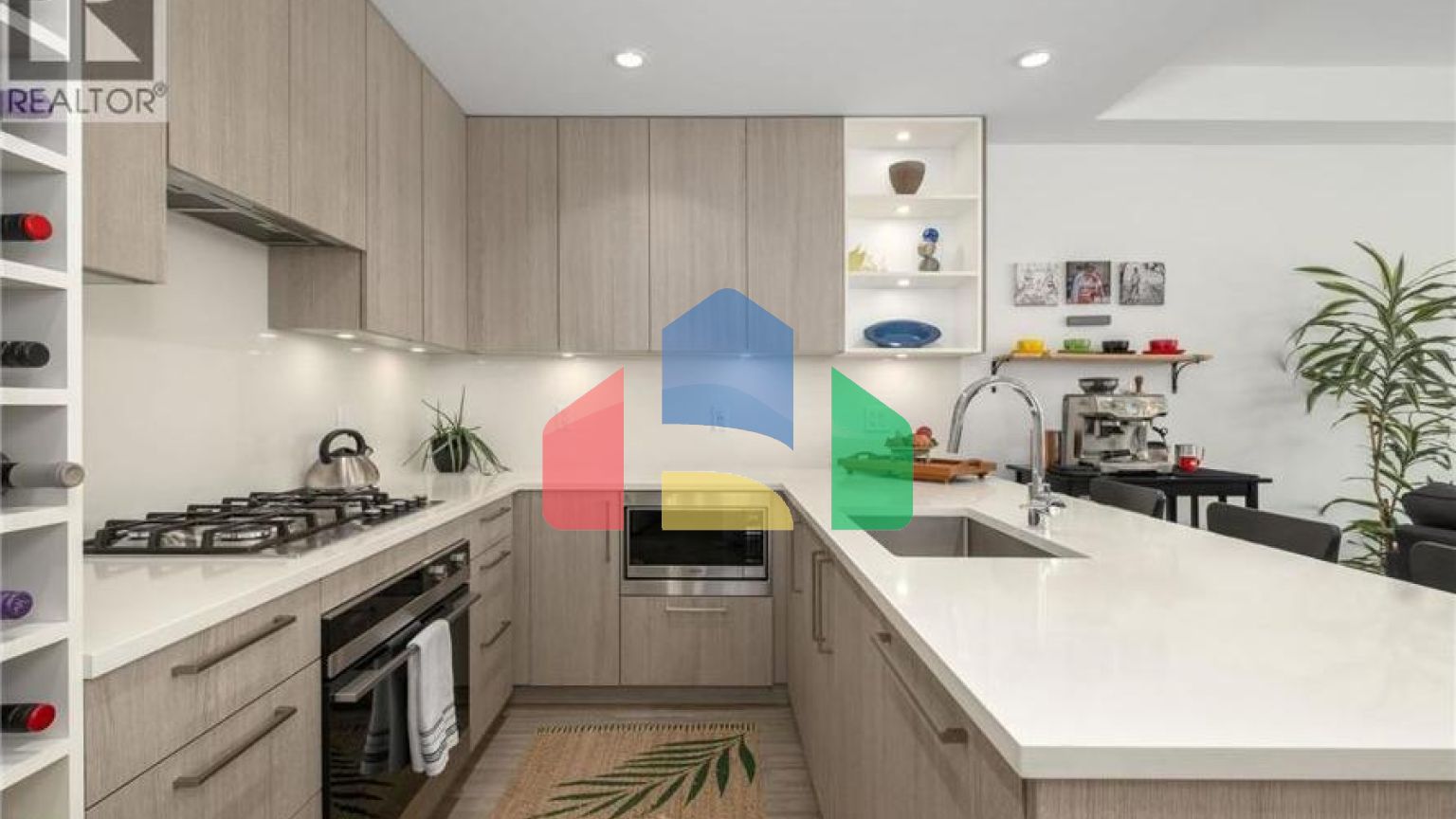 Residential - Townhouse - North Vancouver, Canada - Canada