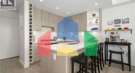 Residential - Townhouse - North Vancouver, Canada - Canada