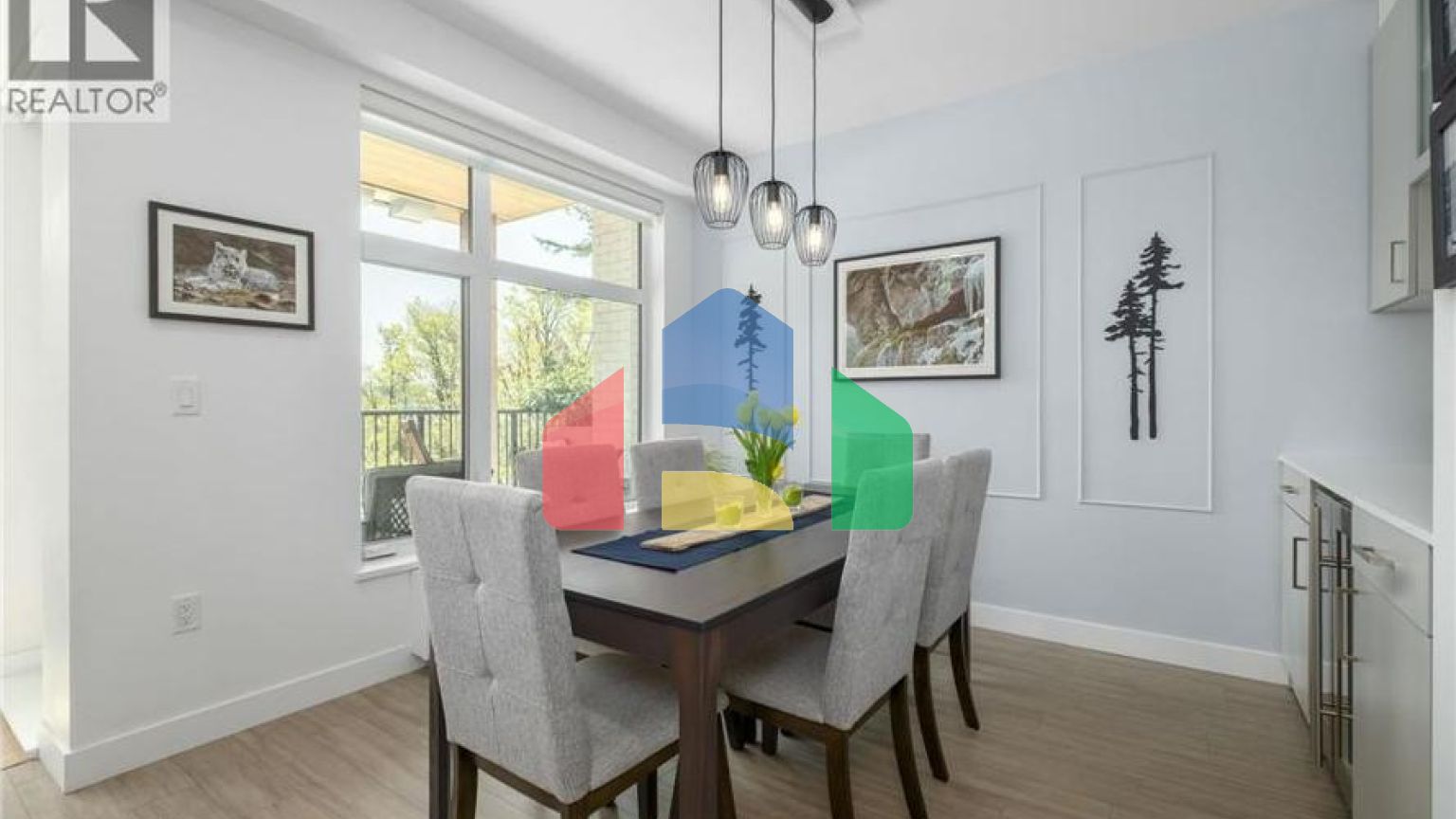 Residential - Townhouse - North Vancouver, Canada - Canada