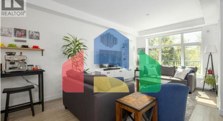 Residential - Townhouse - North Vancouver, Canada - Canada