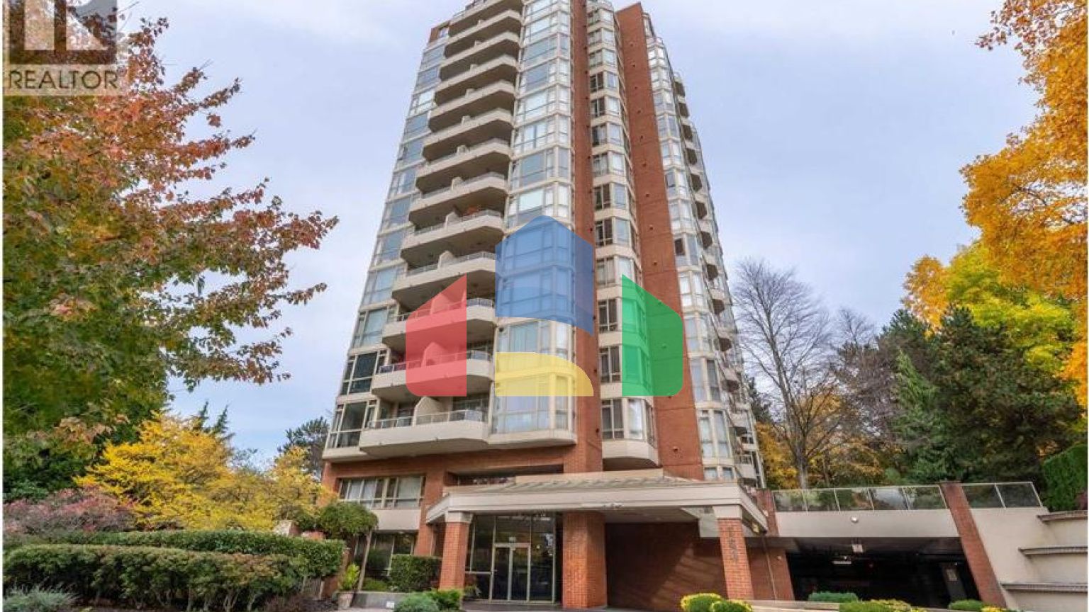 Residential - Single Family Home - North Vancouver, Canada - Canada