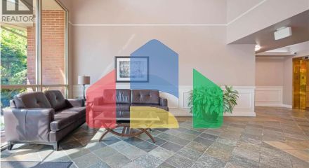 Residential - Single Family Home - North Vancouver, Canada - Canada