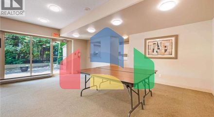 Residential - Single Family Home - North Vancouver, Canada - Canada