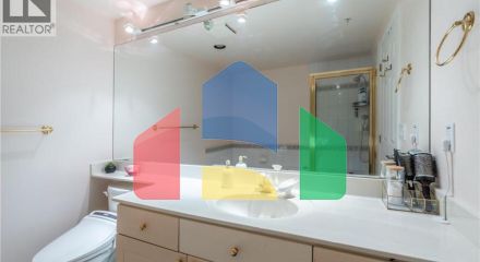 Residential - Single Family Home - North Vancouver, Canada - Canada