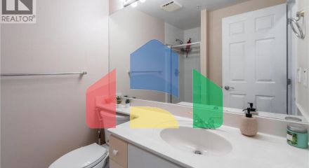 Residential - Single Family Home - North Vancouver, Canada - Canada