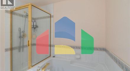 Residential - Single Family Home - North Vancouver, Canada - Canada