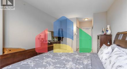 Residential - Single Family Home - North Vancouver, Canada - Canada