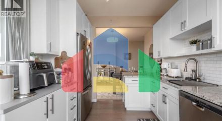 Residential - Single Family Home - North Vancouver, Canada - Canada