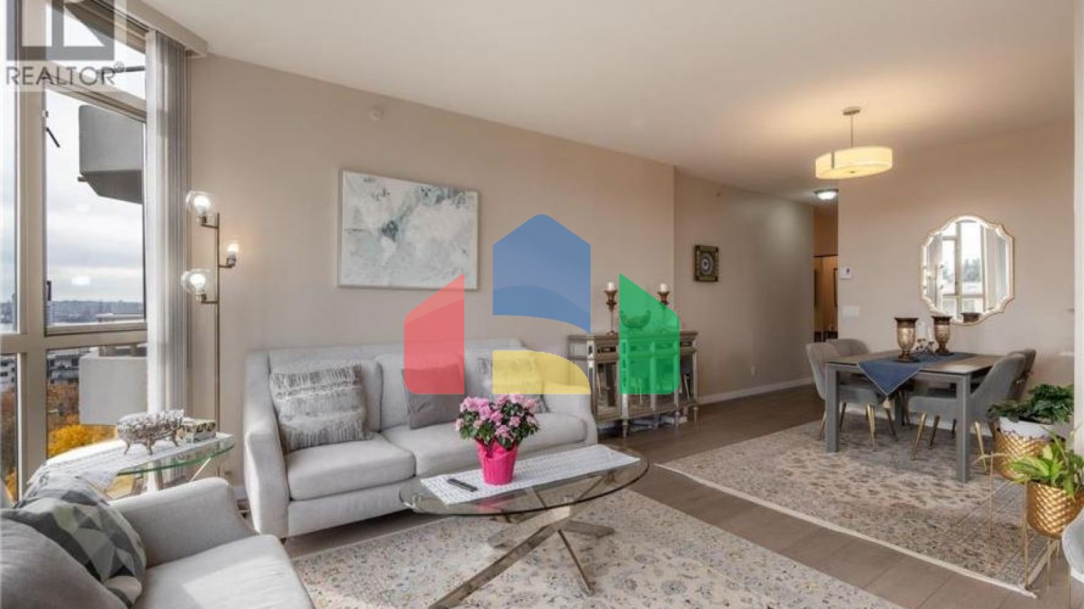 Residential - Single Family Home - North Vancouver, Canada - Canada