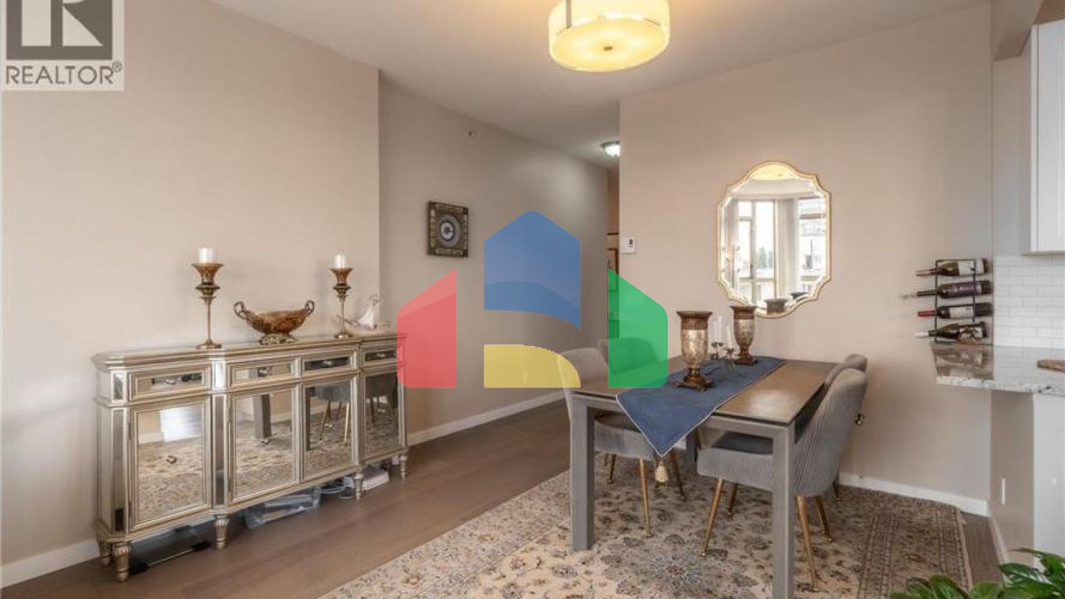 Residential - Single Family Home - North Vancouver, Canada - Canada