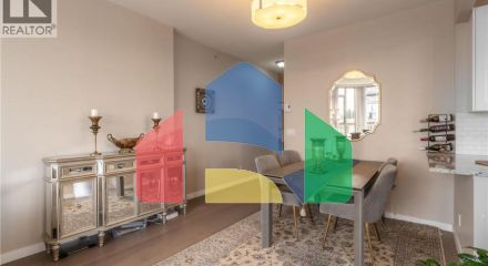 Residential - Single Family Home - North Vancouver, Canada - Canada