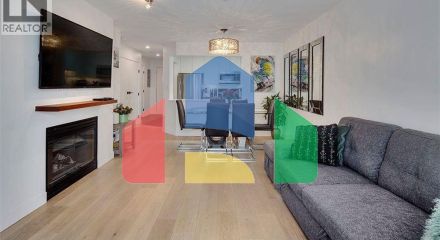 Residential - Single Family Home - North Vancouver, Canada - Canada